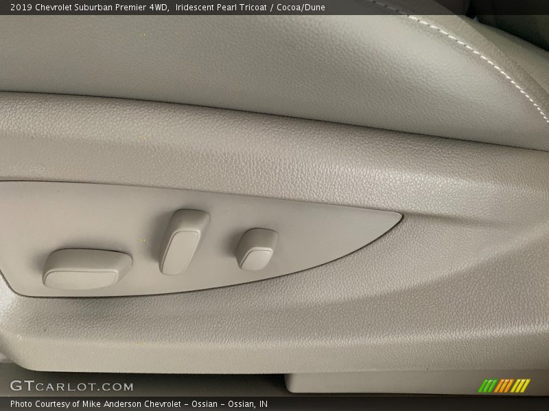 Iridescent Pearl Tricoat / Cocoa/Dune 2019 Chevrolet Suburban Premier 4WD