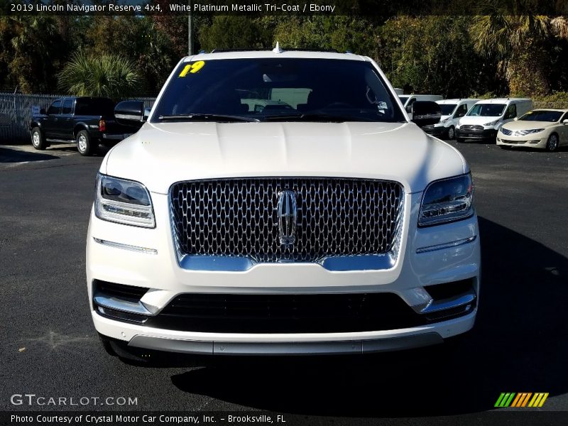 White Platinum Metallic Tri-Coat / Ebony 2019 Lincoln Navigator Reserve 4x4