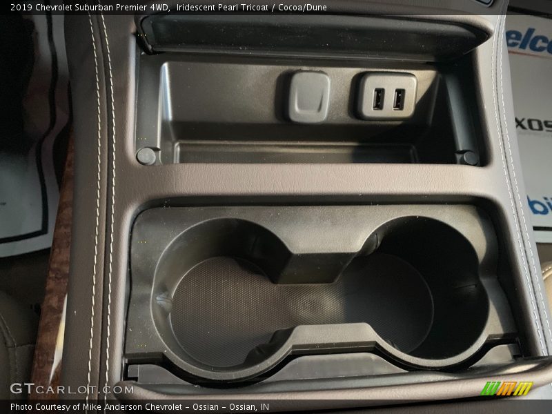 Iridescent Pearl Tricoat / Cocoa/Dune 2019 Chevrolet Suburban Premier 4WD