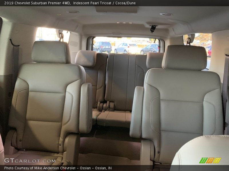 Iridescent Pearl Tricoat / Cocoa/Dune 2019 Chevrolet Suburban Premier 4WD