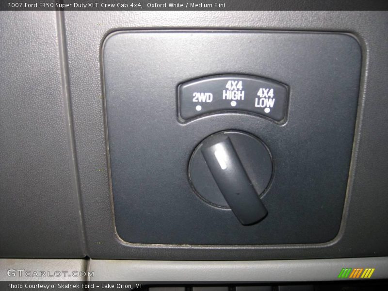 Oxford White / Medium Flint 2007 Ford F350 Super Duty XLT Crew Cab 4x4