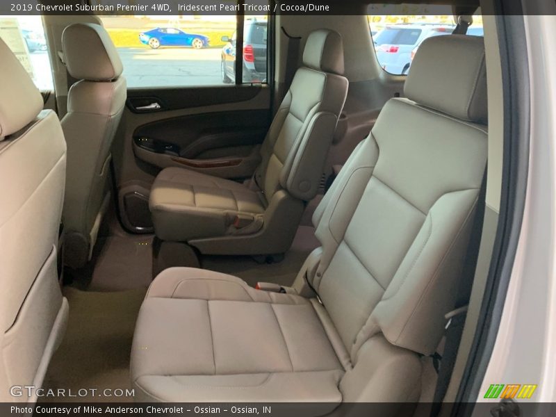 Iridescent Pearl Tricoat / Cocoa/Dune 2019 Chevrolet Suburban Premier 4WD
