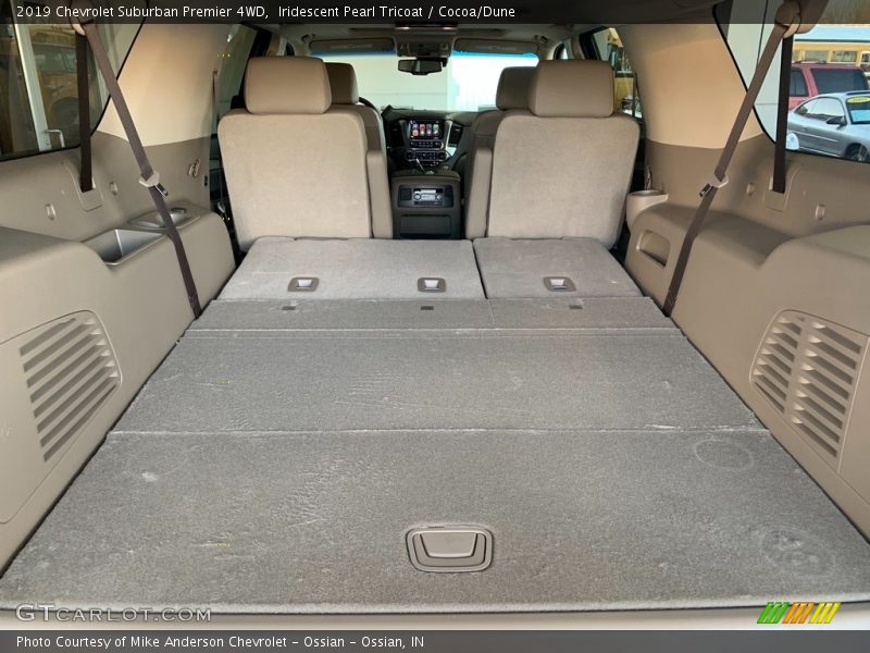 Iridescent Pearl Tricoat / Cocoa/Dune 2019 Chevrolet Suburban Premier 4WD