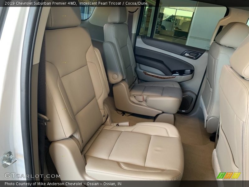 Iridescent Pearl Tricoat / Cocoa/Dune 2019 Chevrolet Suburban Premier 4WD