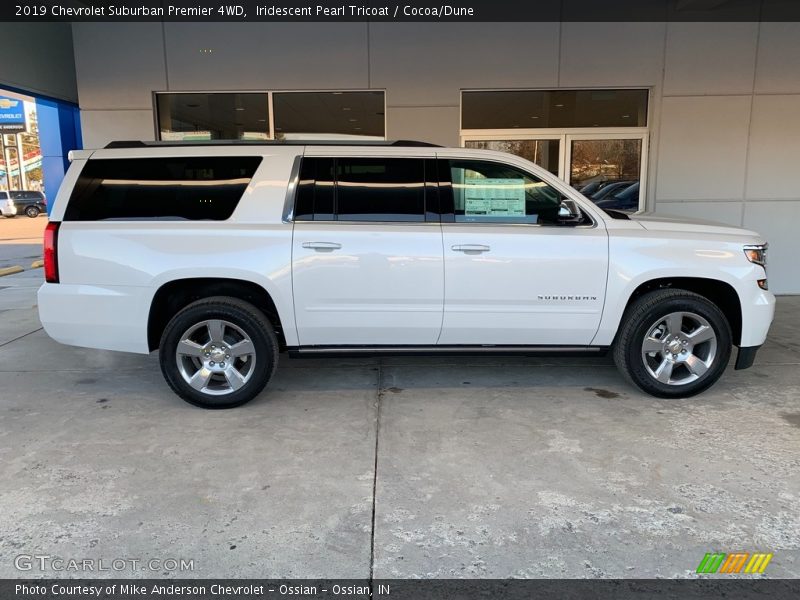 Iridescent Pearl Tricoat / Cocoa/Dune 2019 Chevrolet Suburban Premier 4WD