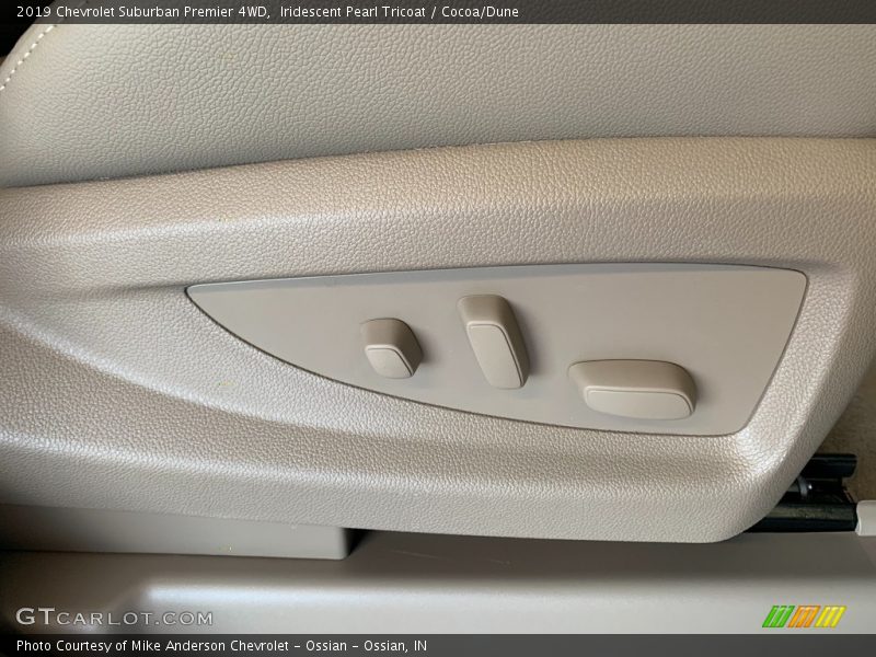 Iridescent Pearl Tricoat / Cocoa/Dune 2019 Chevrolet Suburban Premier 4WD