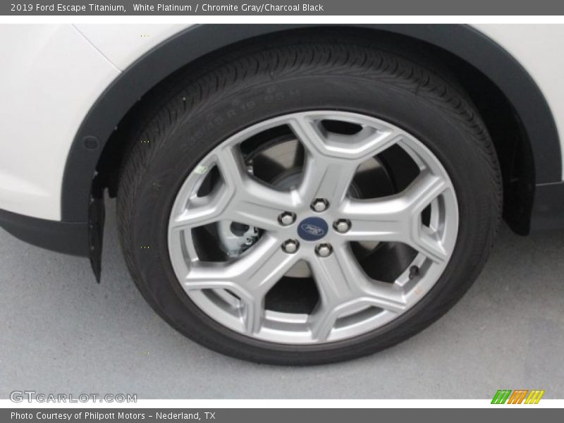 White Platinum / Chromite Gray/Charcoal Black 2019 Ford Escape Titanium