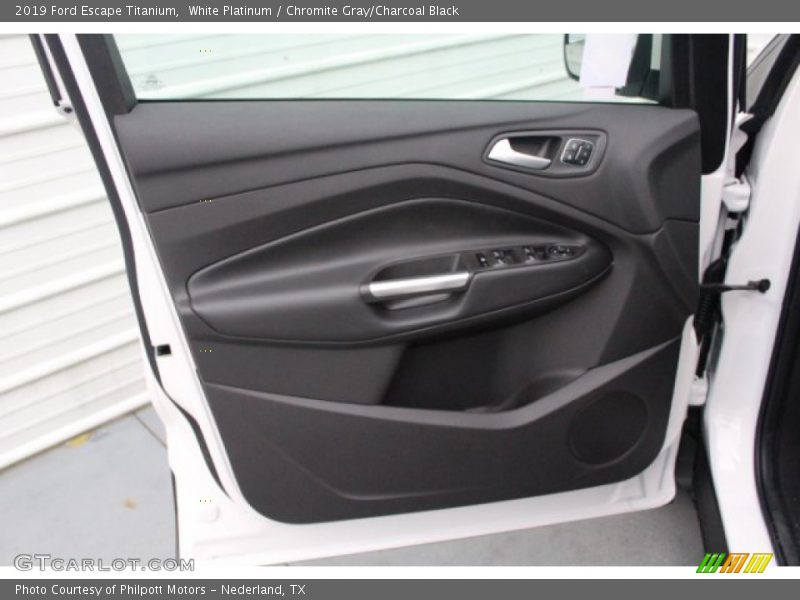 White Platinum / Chromite Gray/Charcoal Black 2019 Ford Escape Titanium