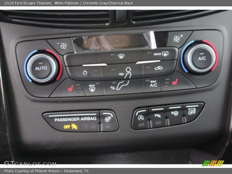 White Platinum / Chromite Gray/Charcoal Black 2019 Ford Escape Titanium