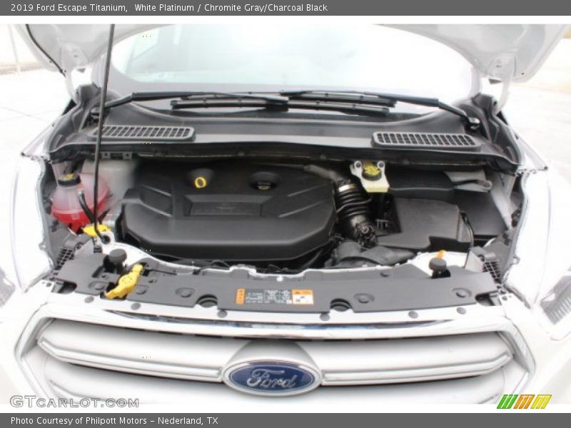 White Platinum / Chromite Gray/Charcoal Black 2019 Ford Escape Titanium