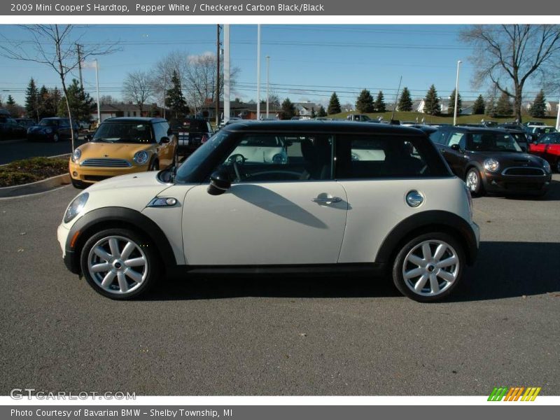 Pepper White / Checkered Carbon Black/Black 2009 Mini Cooper S Hardtop