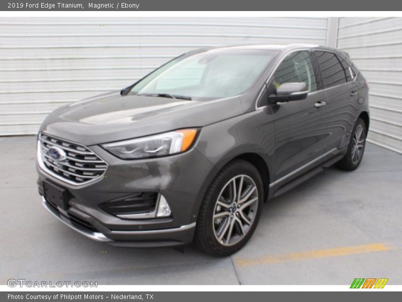 Magnetic / Ebony 2019 Ford Edge Titanium