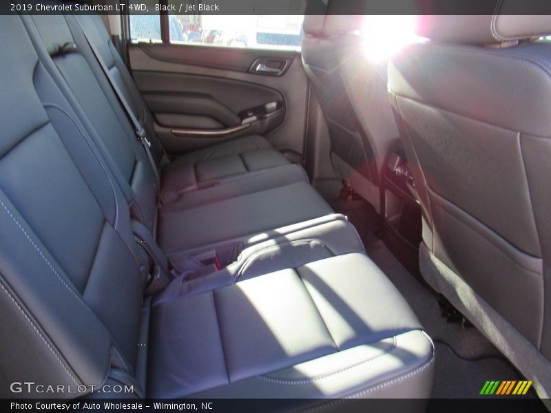 Black / Jet Black 2019 Chevrolet Suburban LT 4WD