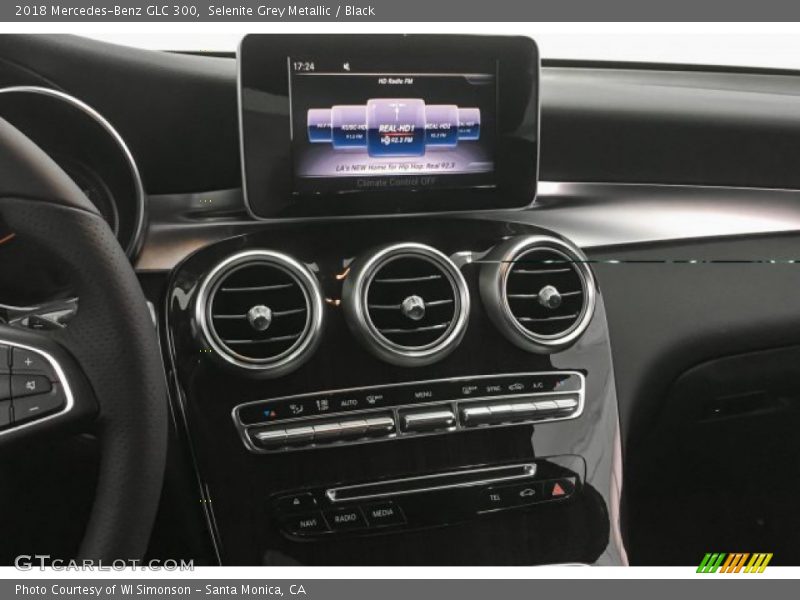 Selenite Grey Metallic / Black 2018 Mercedes-Benz GLC 300