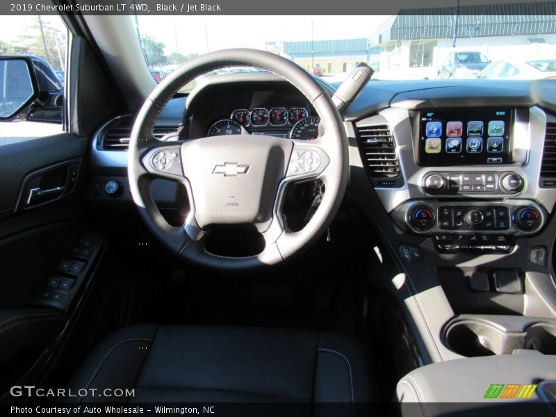 Black / Jet Black 2019 Chevrolet Suburban LT 4WD