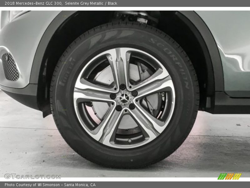 Selenite Grey Metallic / Black 2018 Mercedes-Benz GLC 300