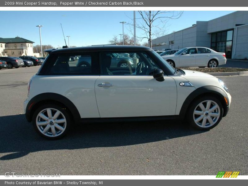 Pepper White / Checkered Carbon Black/Black 2009 Mini Cooper S Hardtop