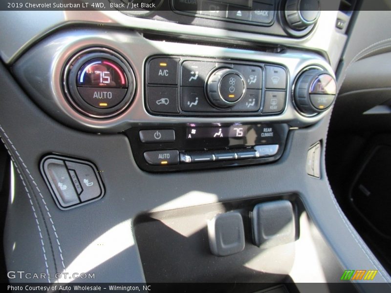 Black / Jet Black 2019 Chevrolet Suburban LT 4WD
