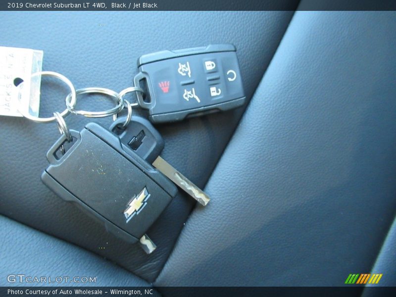 Black / Jet Black 2019 Chevrolet Suburban LT 4WD