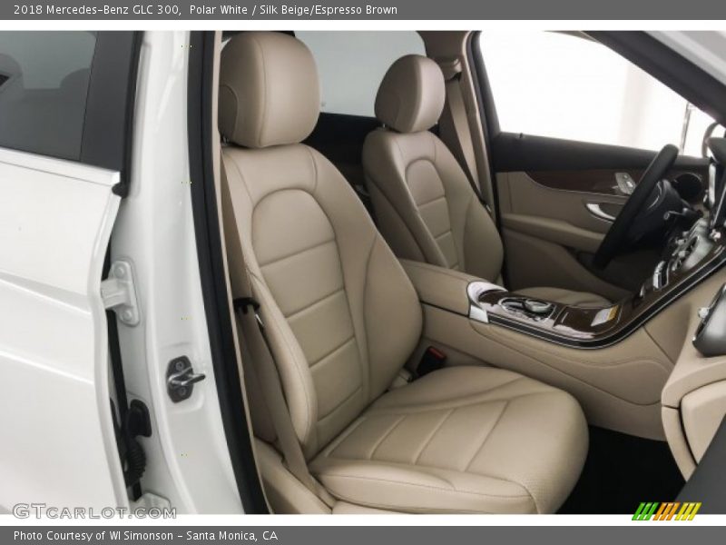 Polar White / Silk Beige/Espresso Brown 2018 Mercedes-Benz GLC 300