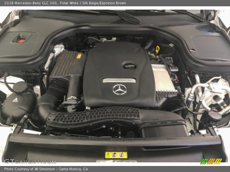 Polar White / Silk Beige/Espresso Brown 2018 Mercedes-Benz GLC 300