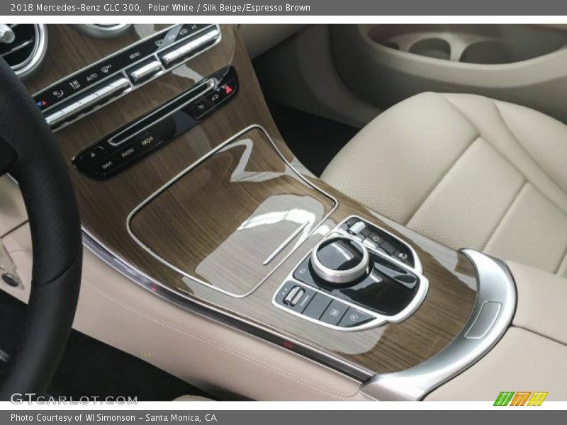 Polar White / Silk Beige/Espresso Brown 2018 Mercedes-Benz GLC 300