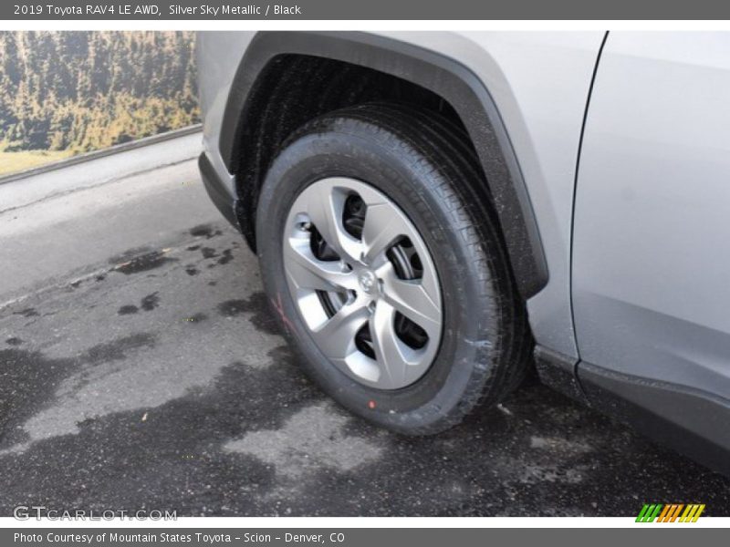  2019 RAV4 LE AWD Wheel