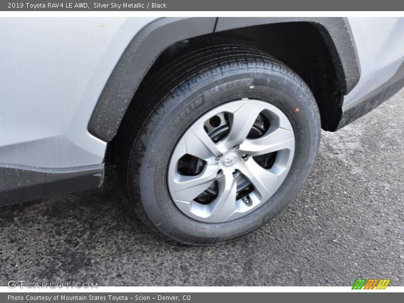  2019 RAV4 LE AWD Wheel