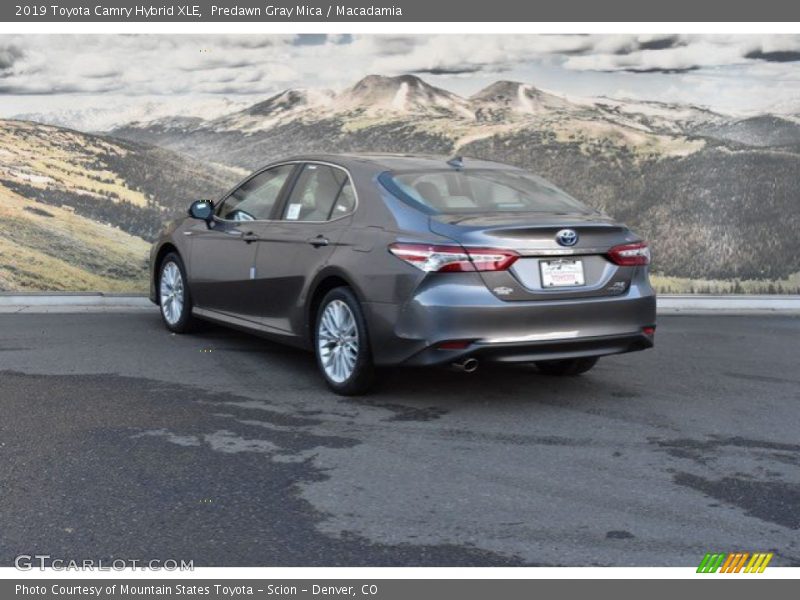 Predawn Gray Mica / Macadamia 2019 Toyota Camry Hybrid XLE