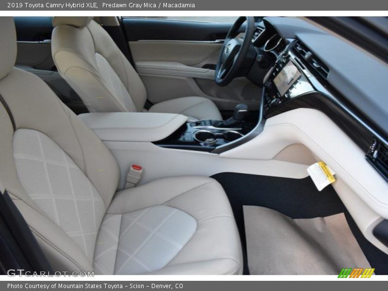 Predawn Gray Mica / Macadamia 2019 Toyota Camry Hybrid XLE