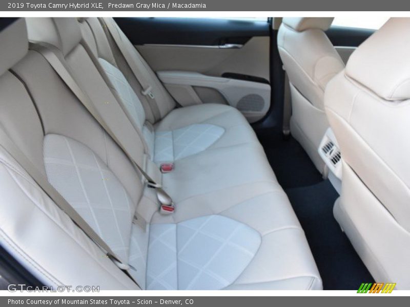 Predawn Gray Mica / Macadamia 2019 Toyota Camry Hybrid XLE