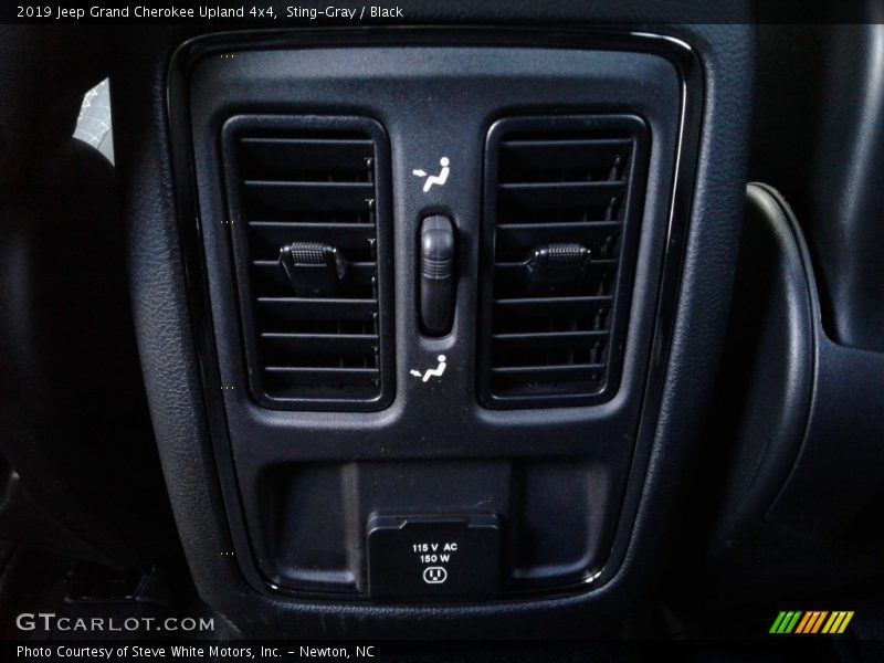 Sting-Gray / Black 2019 Jeep Grand Cherokee Upland 4x4