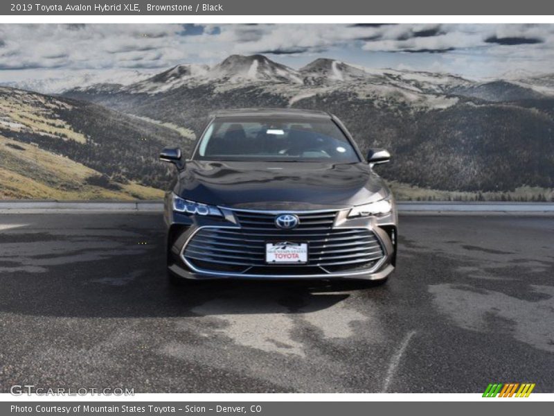 Brownstone / Black 2019 Toyota Avalon Hybrid XLE