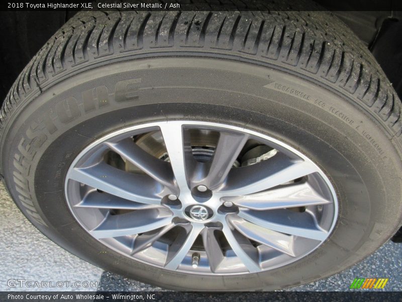 Celestial Silver Metallic / Ash 2018 Toyota Highlander XLE