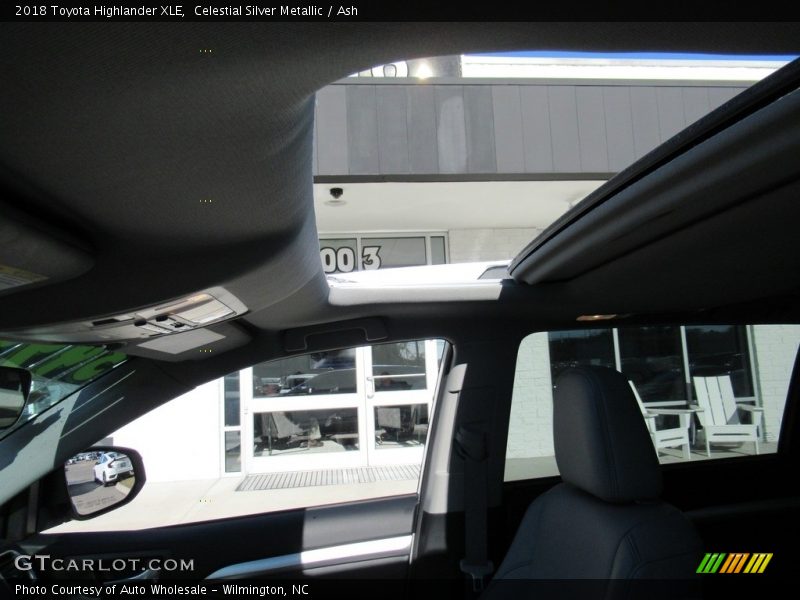 Celestial Silver Metallic / Ash 2018 Toyota Highlander XLE