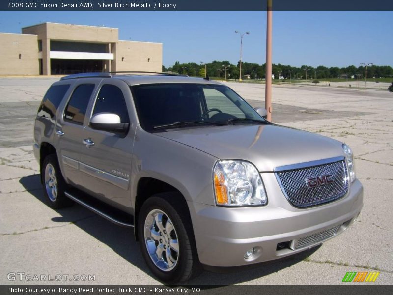 Silver Birch Metallic / Ebony 2008 GMC Yukon Denali AWD