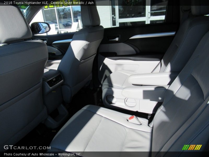 Celestial Silver Metallic / Ash 2018 Toyota Highlander XLE