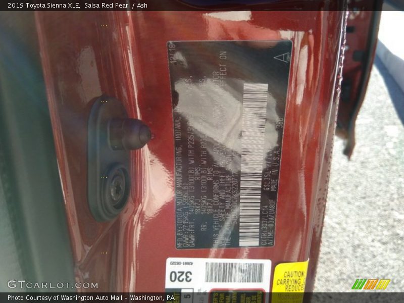Salsa Red Pearl / Ash 2019 Toyota Sienna XLE