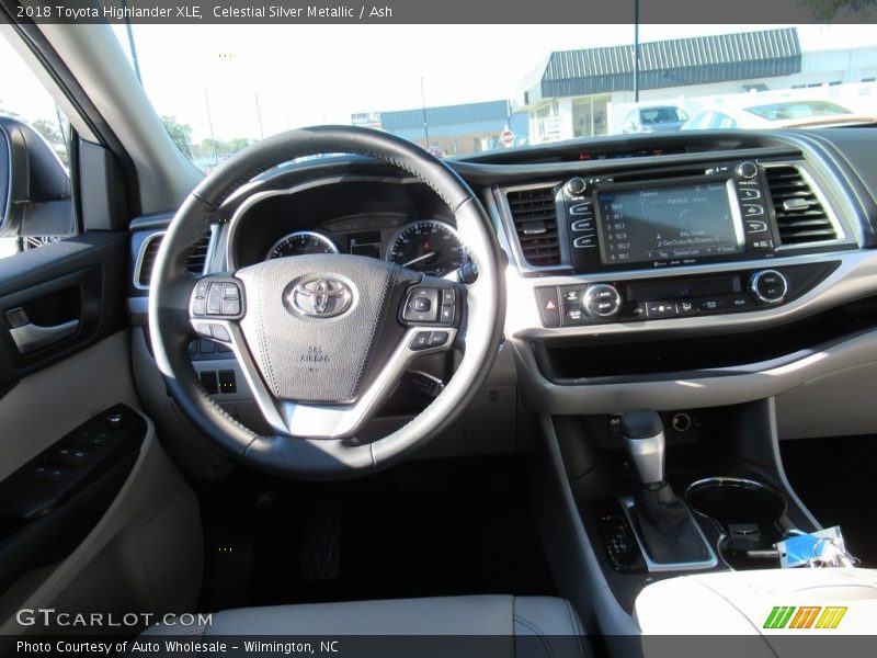 Celestial Silver Metallic / Ash 2018 Toyota Highlander XLE