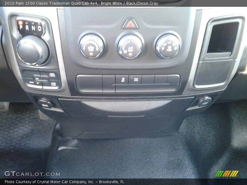 Bright White / Black/Diesel Gray 2019 Ram 1500 Classic Tradesman Quad Cab 4x4