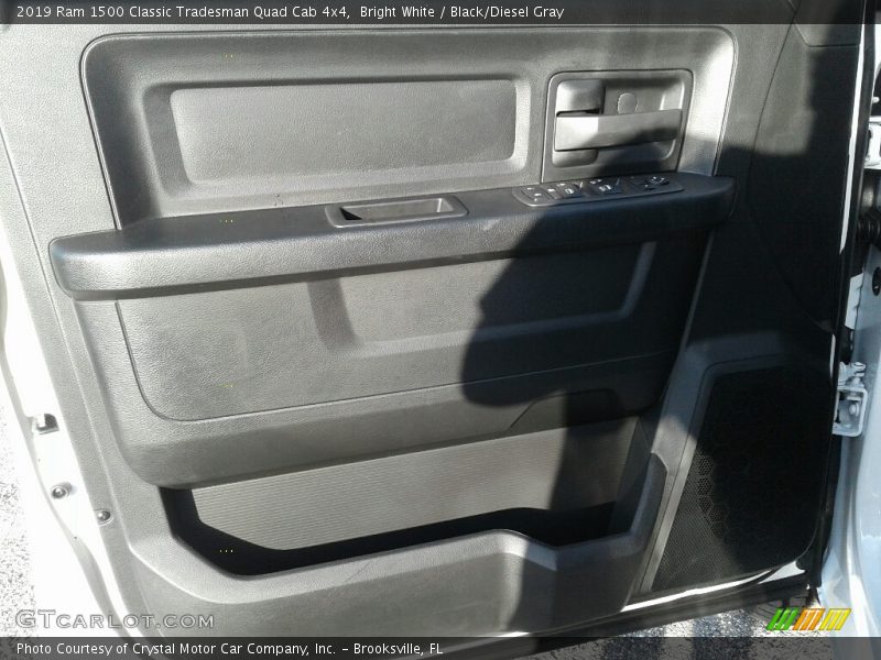 Bright White / Black/Diesel Gray 2019 Ram 1500 Classic Tradesman Quad Cab 4x4