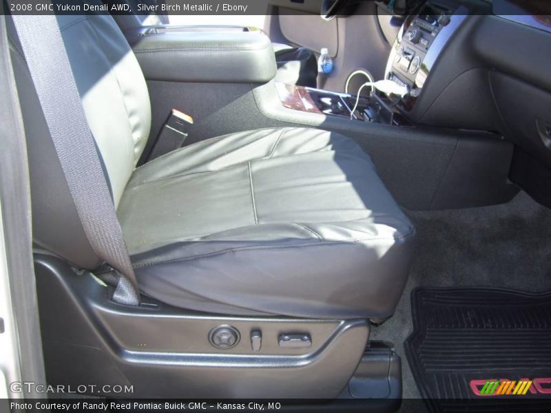 Silver Birch Metallic / Ebony 2008 GMC Yukon Denali AWD