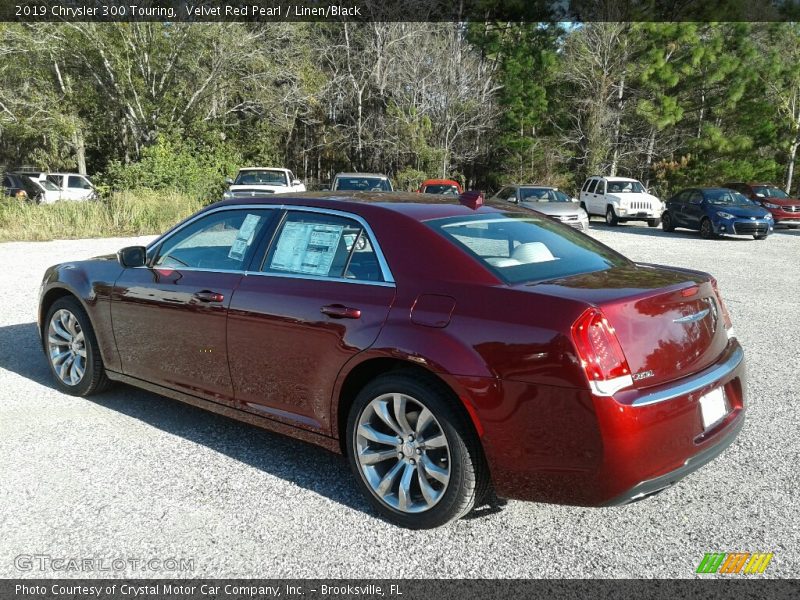 Velvet Red Pearl / Linen/Black 2019 Chrysler 300 Touring