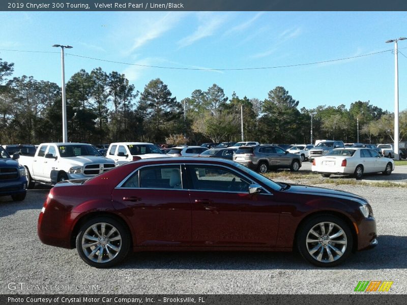 Velvet Red Pearl / Linen/Black 2019 Chrysler 300 Touring