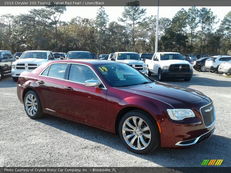 Velvet Red Pearl / Linen/Black 2019 Chrysler 300 Touring