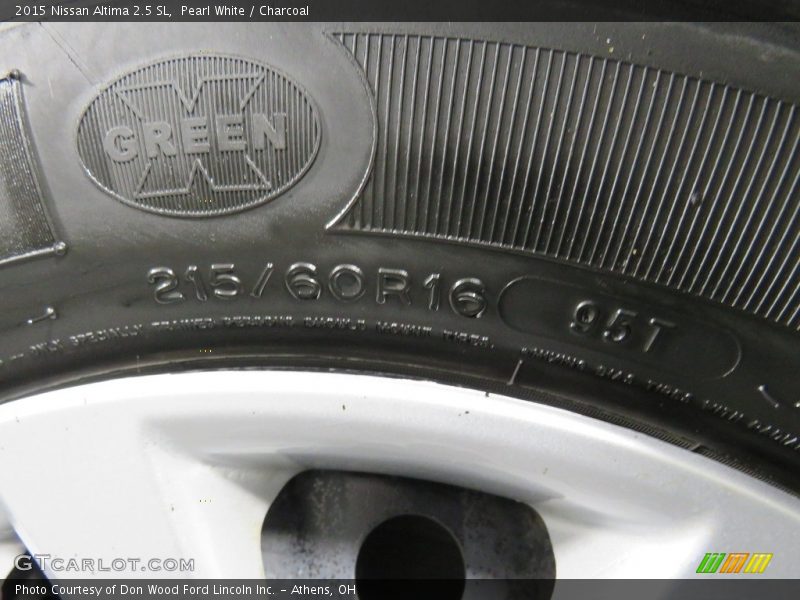 Pearl White / Charcoal 2015 Nissan Altima 2.5 SL
