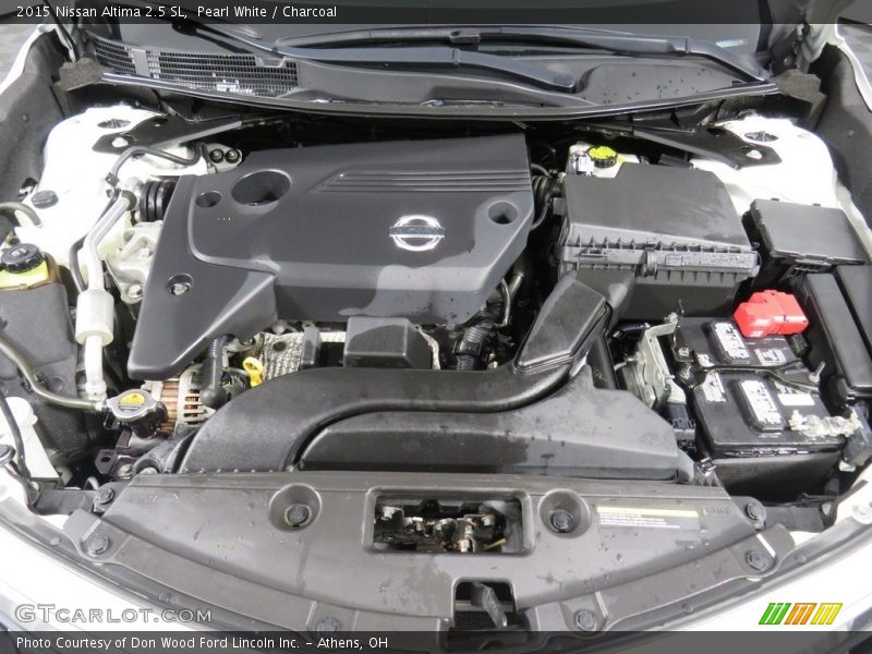 Pearl White / Charcoal 2015 Nissan Altima 2.5 SL