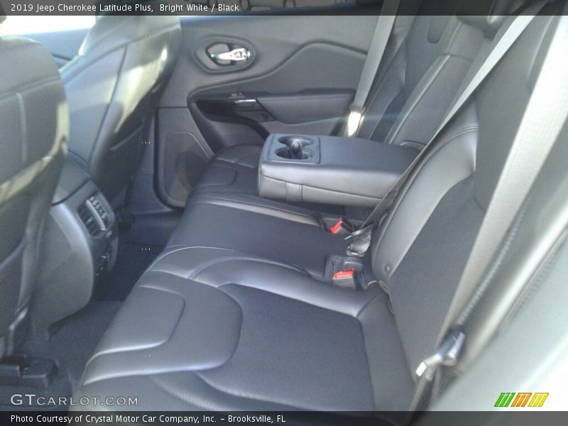 Bright White / Black 2019 Jeep Cherokee Latitude Plus