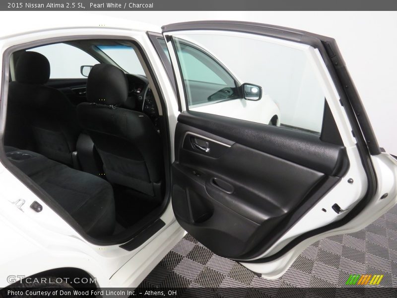 Pearl White / Charcoal 2015 Nissan Altima 2.5 SL