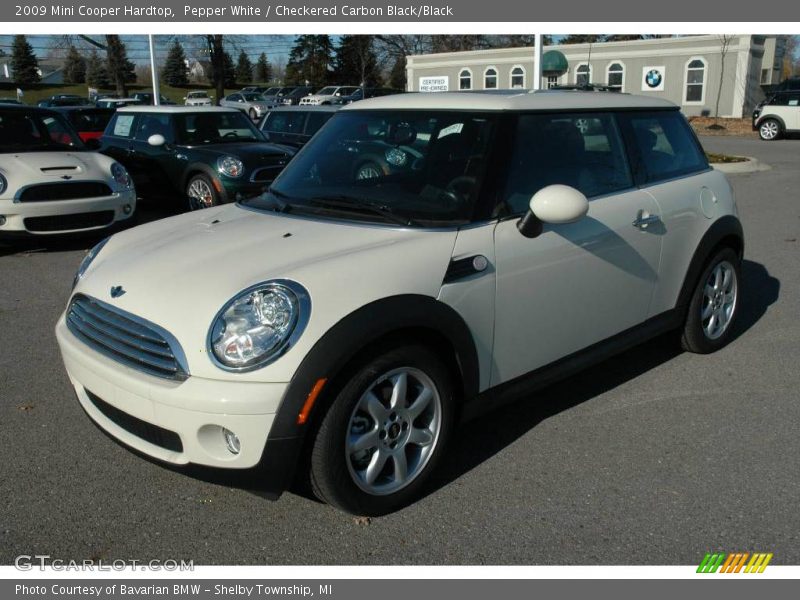 Pepper White / Checkered Carbon Black/Black 2009 Mini Cooper Hardtop